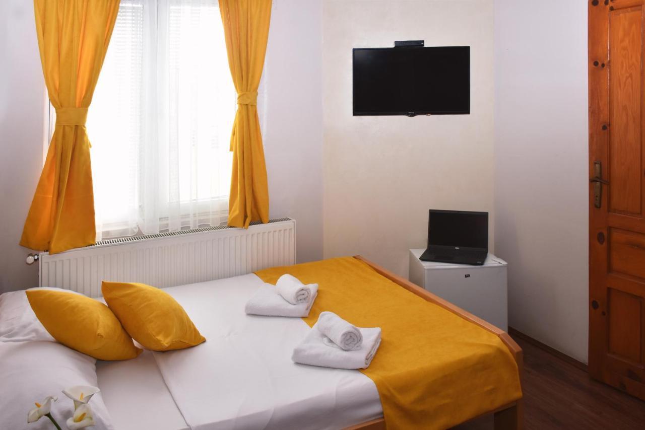 Guest House Villa Mir Kragujevac Dış mekan fotoğraf